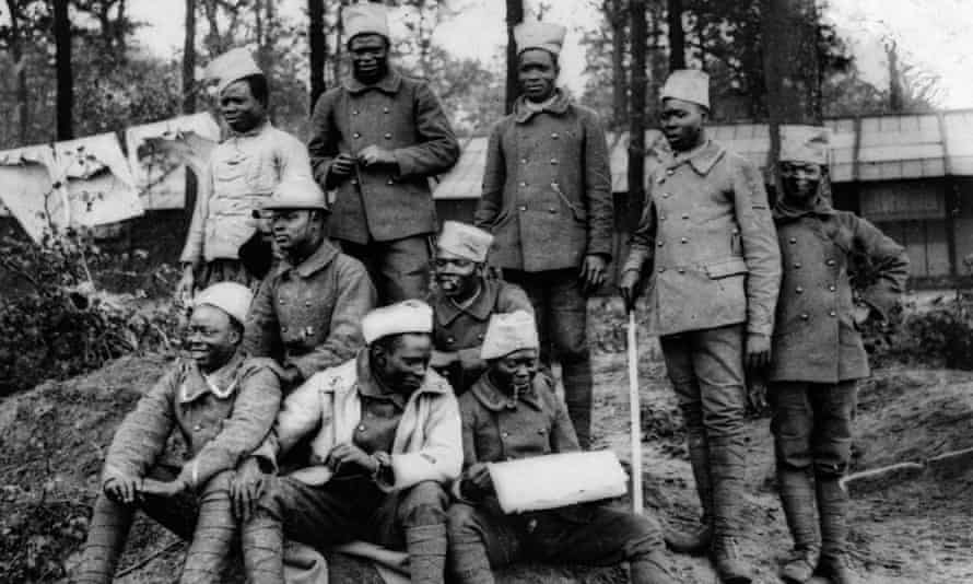 فرانسه در جنگ جهانی اول بیش از ۱۳۵ هزار تفنگدار افریقایی را در جبهه‌های جنگ اروپا مستقر کرد.
